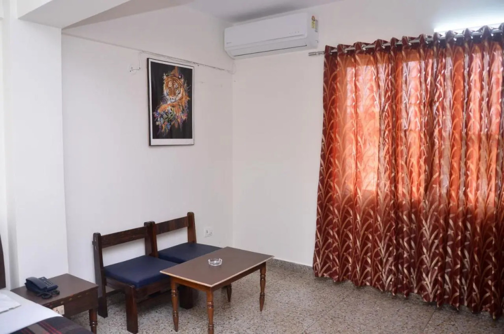 Gautam Hotel