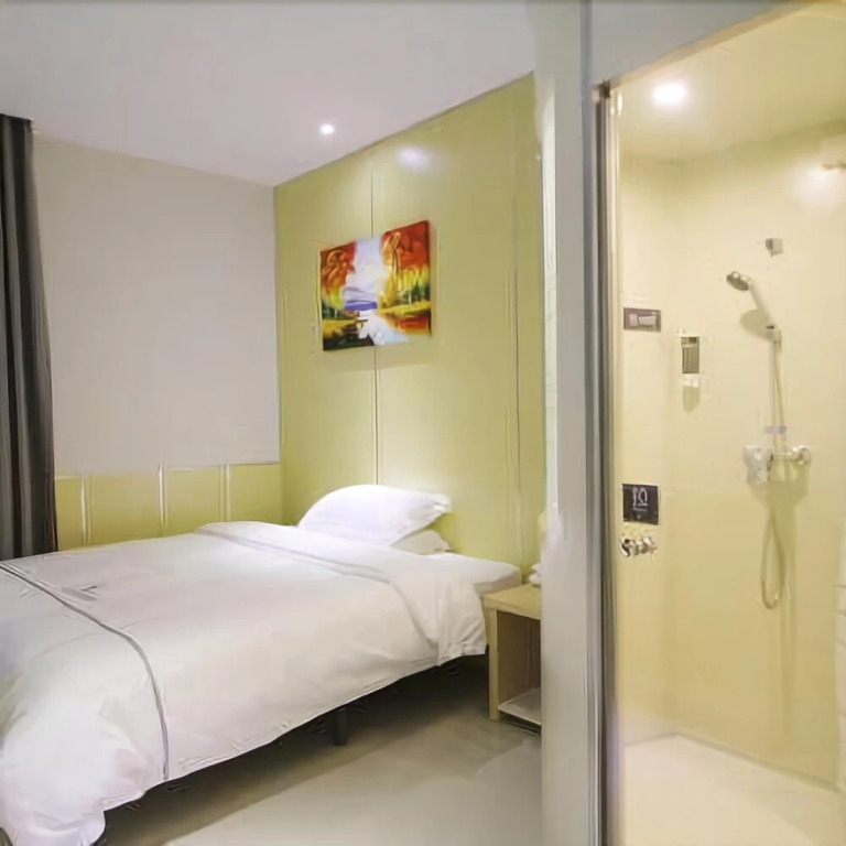 100inn Disney Airport Hotel