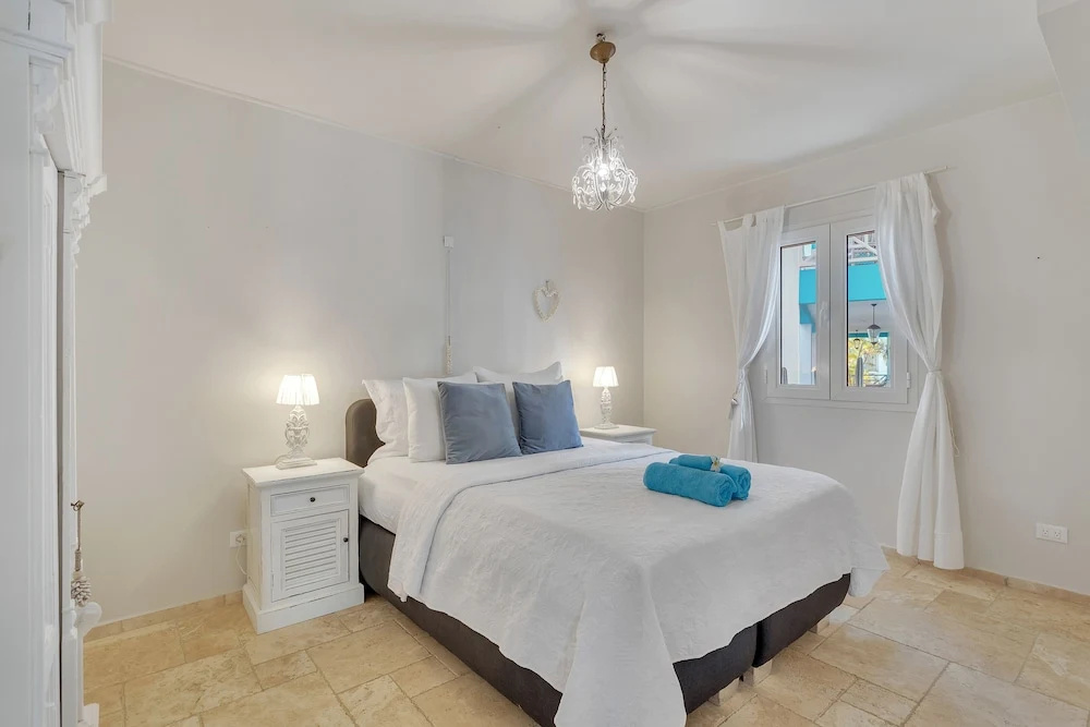Ocean Breeze Villa with private pool