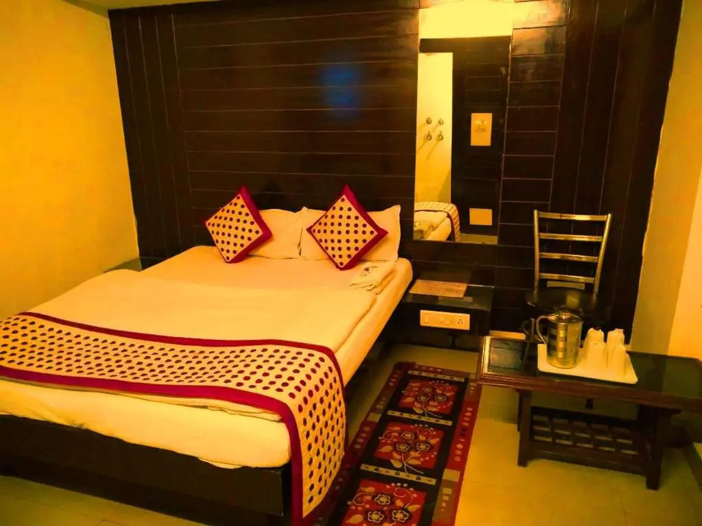 Hotel Dev Plaza