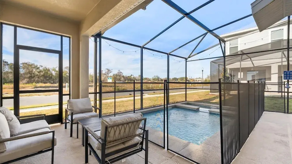 Newly Built Villa with Pool, Cinema & Games Room