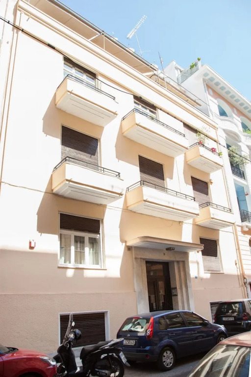 Chic Charming Central Athens Apt.