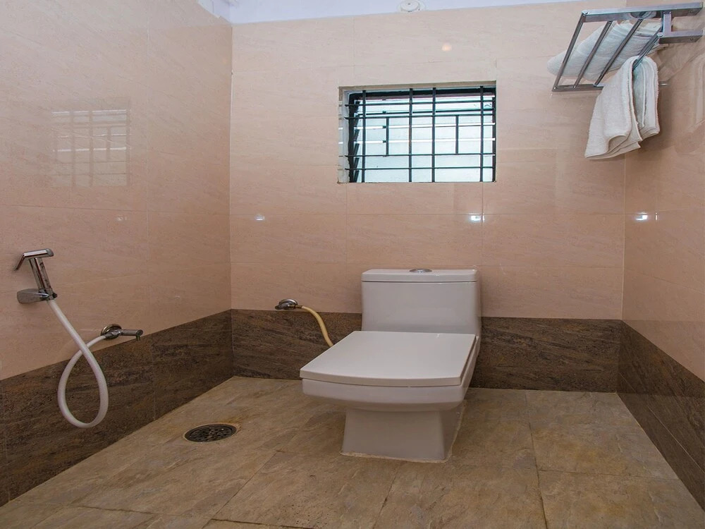 OYO 16939 Ne Westend Suites