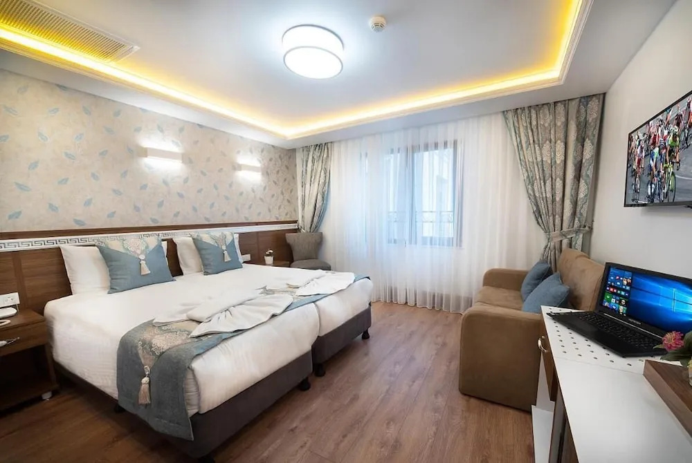 Lika Hotel - Beautiful Standard Double or Twin Room in Center Istanbul