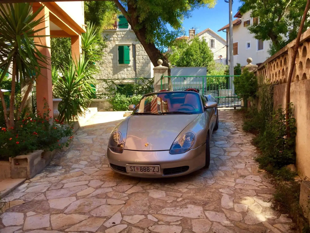 VILLA MARJAN - 3 bdr, 3 bath, parking