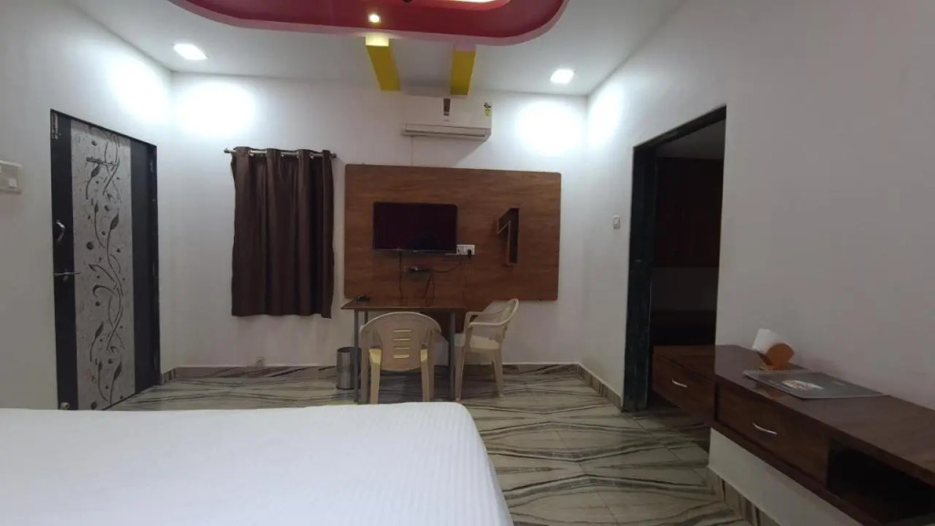 Kings Hotel And Resort