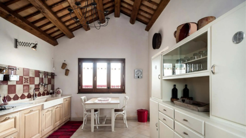 Exclusive villa with pool immersed in the Trapani countryside, at just 15 km from the seaside-VILLA EROICA