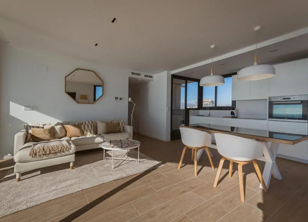 Stunning sea view hot tube posh BLUE SKY APARTMENT