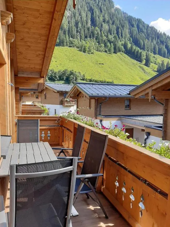 Hochalmbahnen Chalets Rauris 1-20 WE3, Maislaufeldweg 1r OG