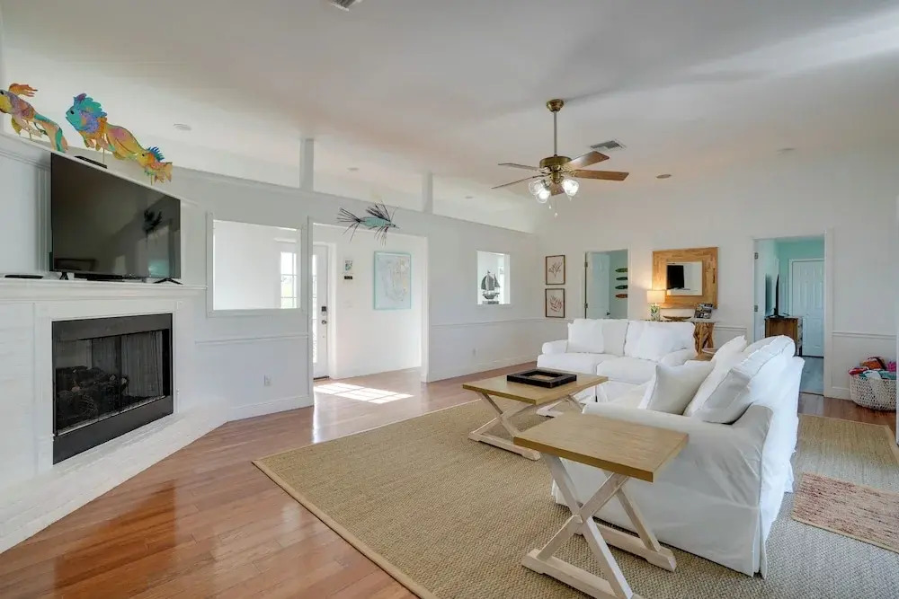Bokeelia Island Oasis: Waterfront, Private Dock!