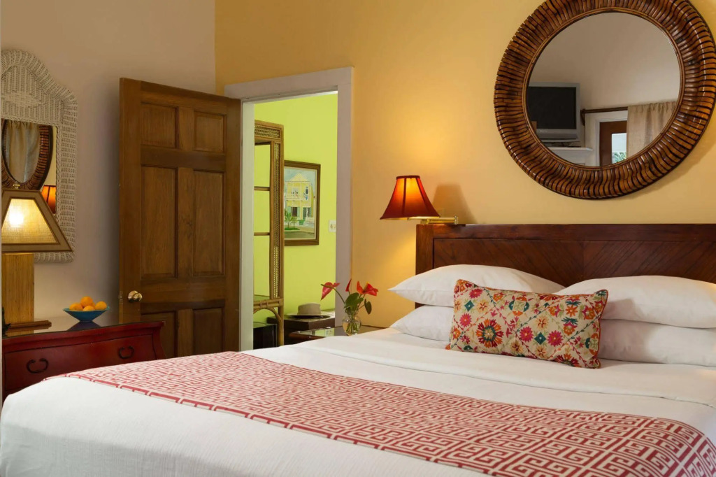 Tropical Inn