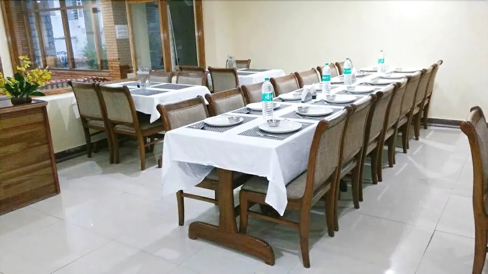 Hotel Rajhans