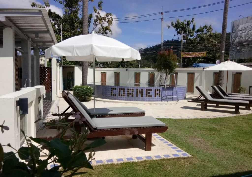 The Corner Transit Hostel