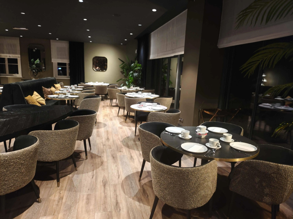 The Originals Boutique, La Maison Rouge, Lens Ouest
