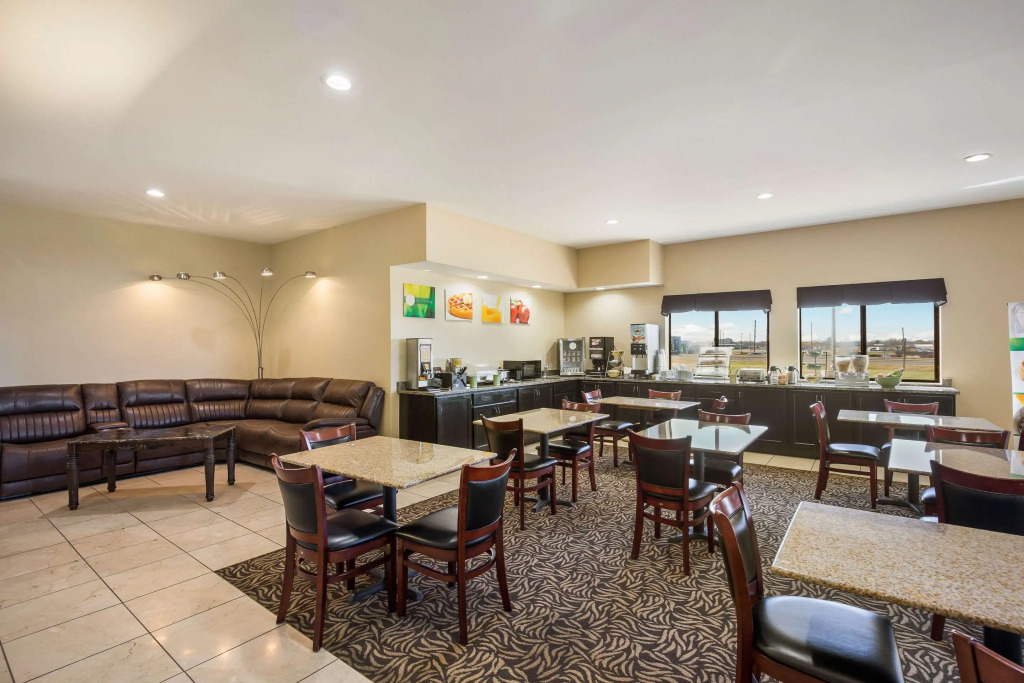 Quality Inn & Suites Caseyville - St Louis