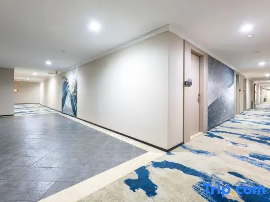 Zhongshan | Mucheng · Hotel · Mucheng Hotel (Xiaolan Daxin Xindu Hui Shengping Night Snack Street)