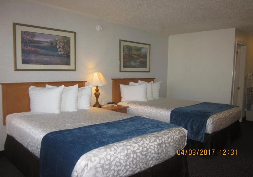 Trailside Inn