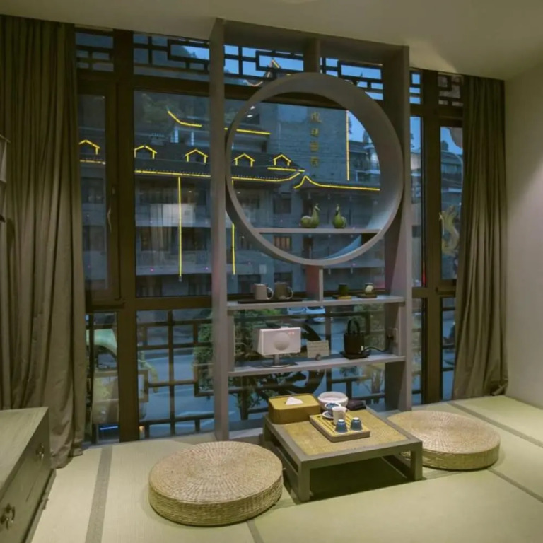 Floral Hotel Fenghuang Molan Riverview
