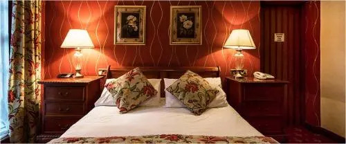 The White Lion Hotel