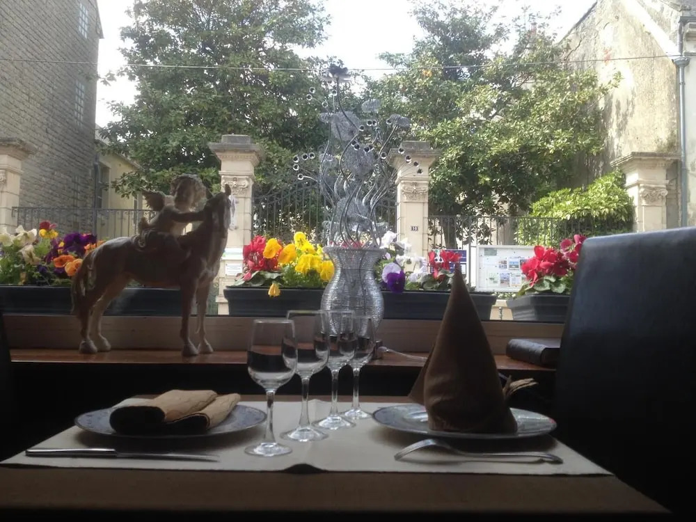 Logis Hôtel Restaurant de France