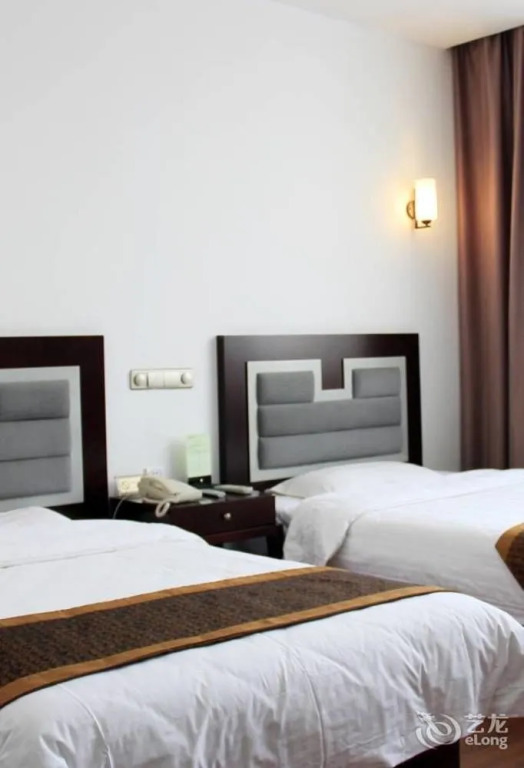 Qianyuan Jingyang (Eastern King) Hotel