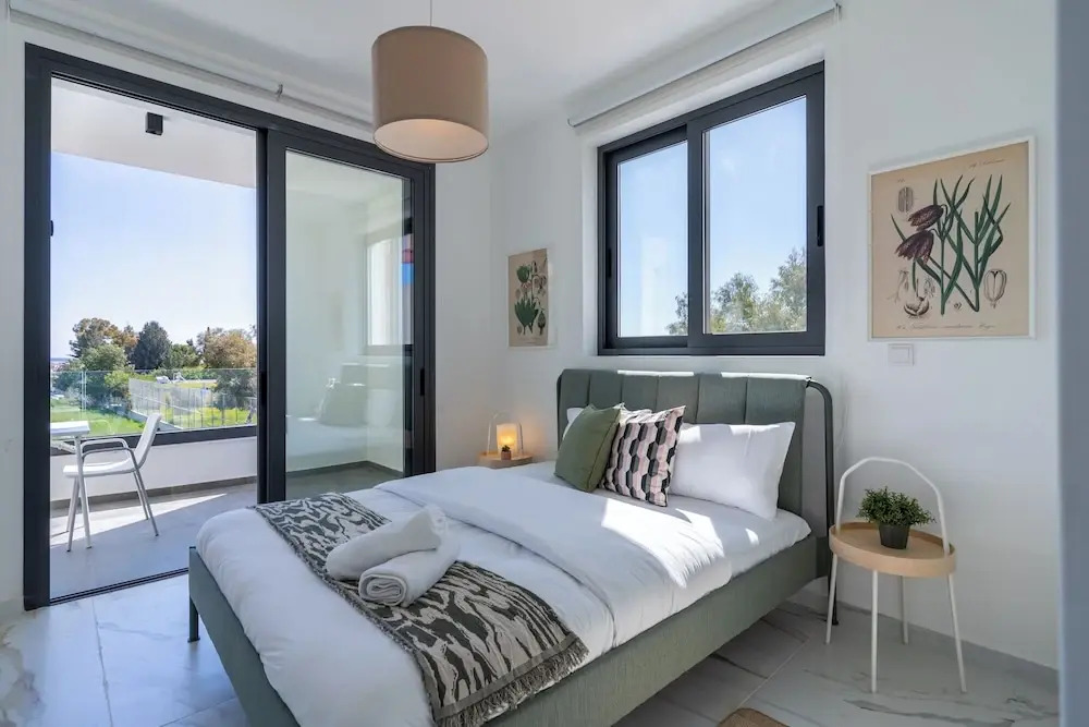 Ivory 1-BR Apt. & Balcony in Aradipou