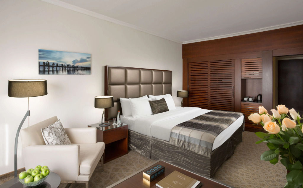 Carlton Tel Aviv Hotel   Luxury on the Beach