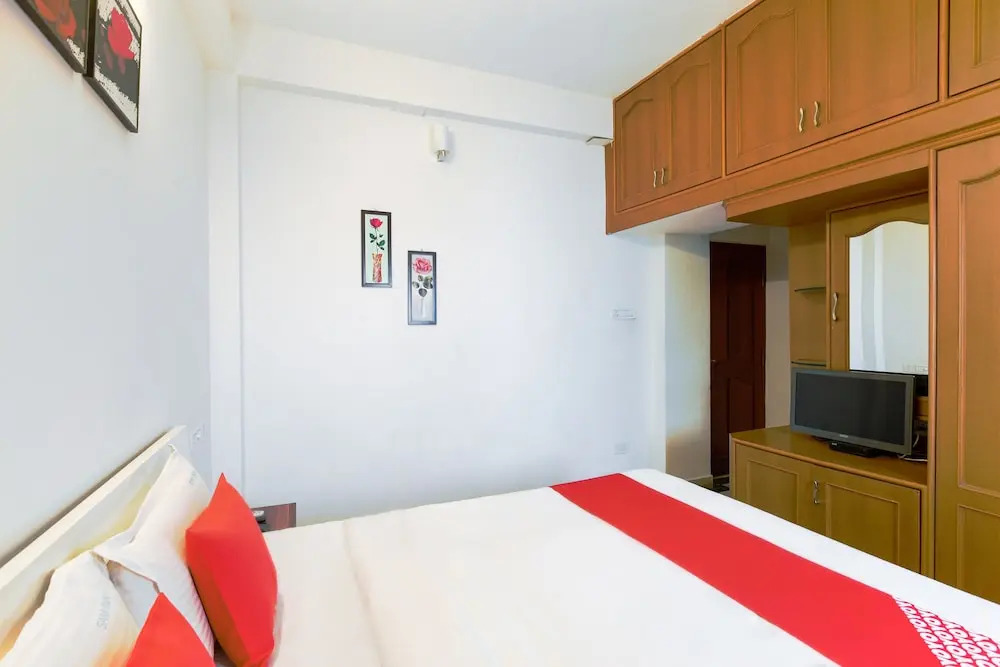 Hotel Rich Residency