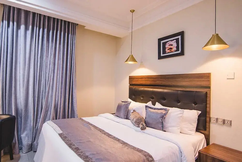 Loomzy Suites and Apartments