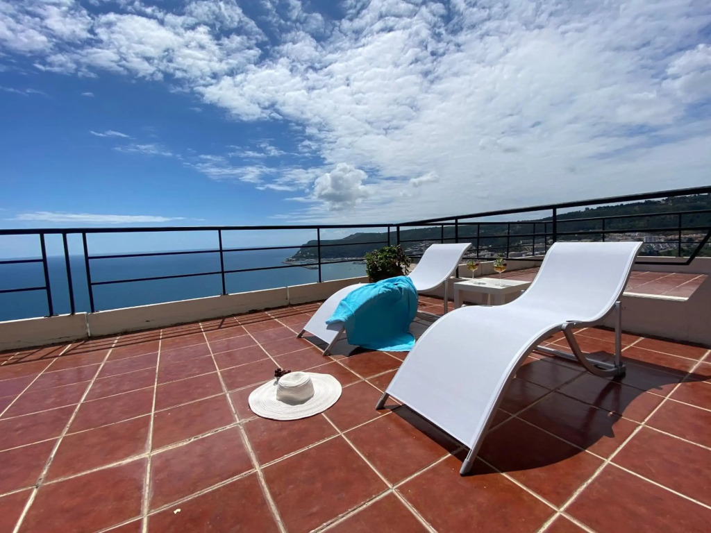 Sea View Apartment Sesimbra- Apartamento Vista Mar