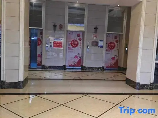 Pingdingshan Atour Hotel