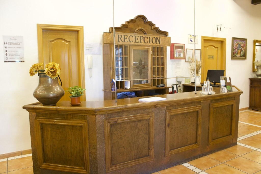 Albenzaire Hotel Asador