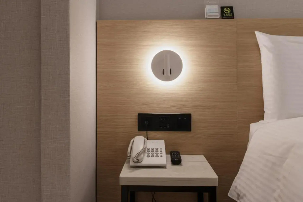 Sweet Hotel