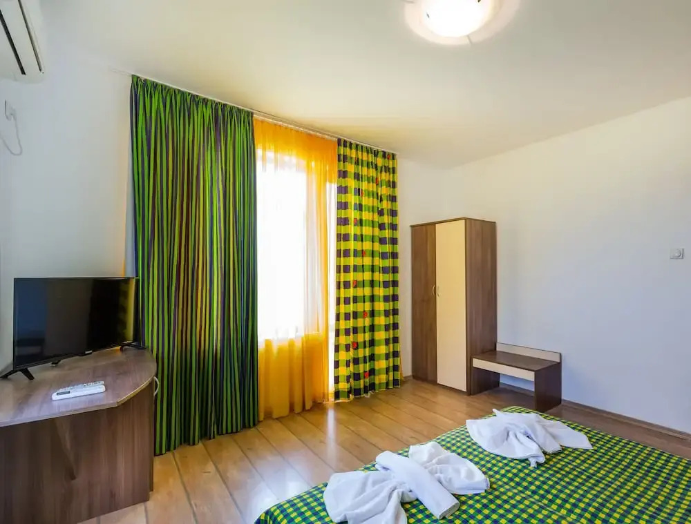 2 Bedroom Apartment in Dafinka Guest House