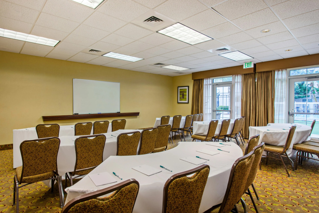 Homewood Suites by Hilton Fresno Airport/Clovis