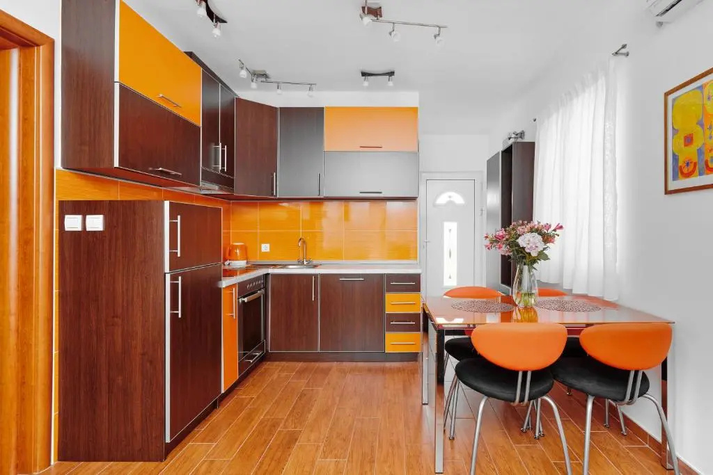 42° North Apartments