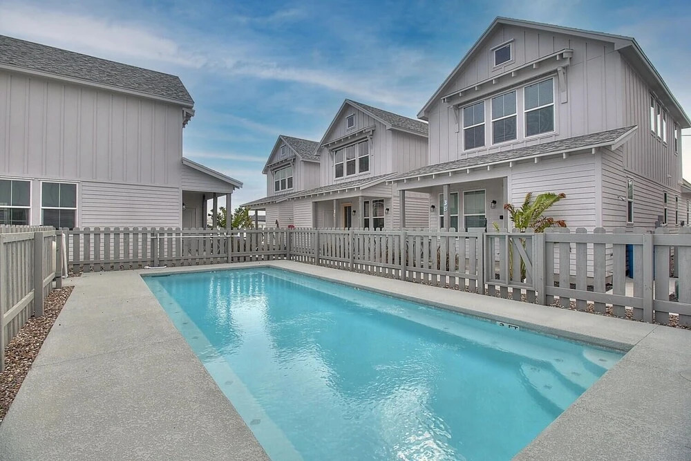 Shorely Goodness Mv1c 3 Bedroom Condo by Redawning