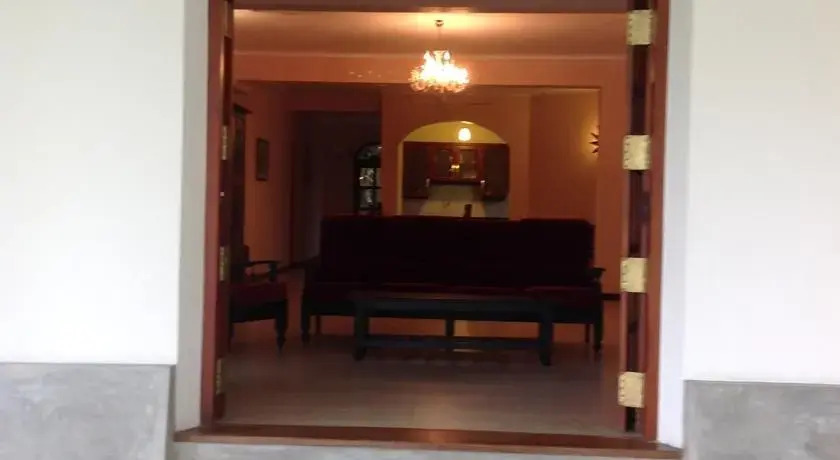 White Manor