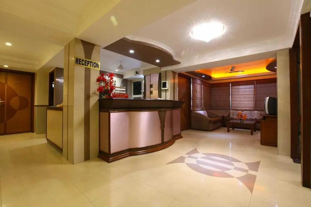 OYO 93647 Hotel Fabulous Inn