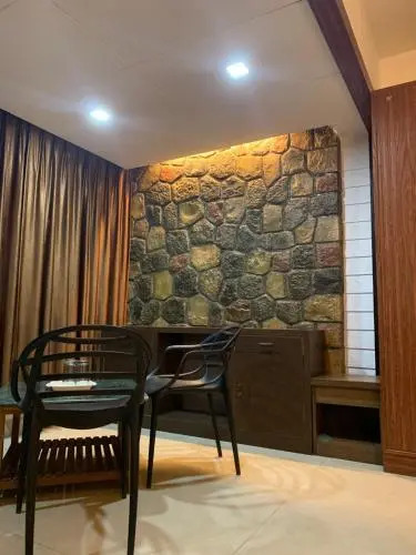 Honeybee Resorts