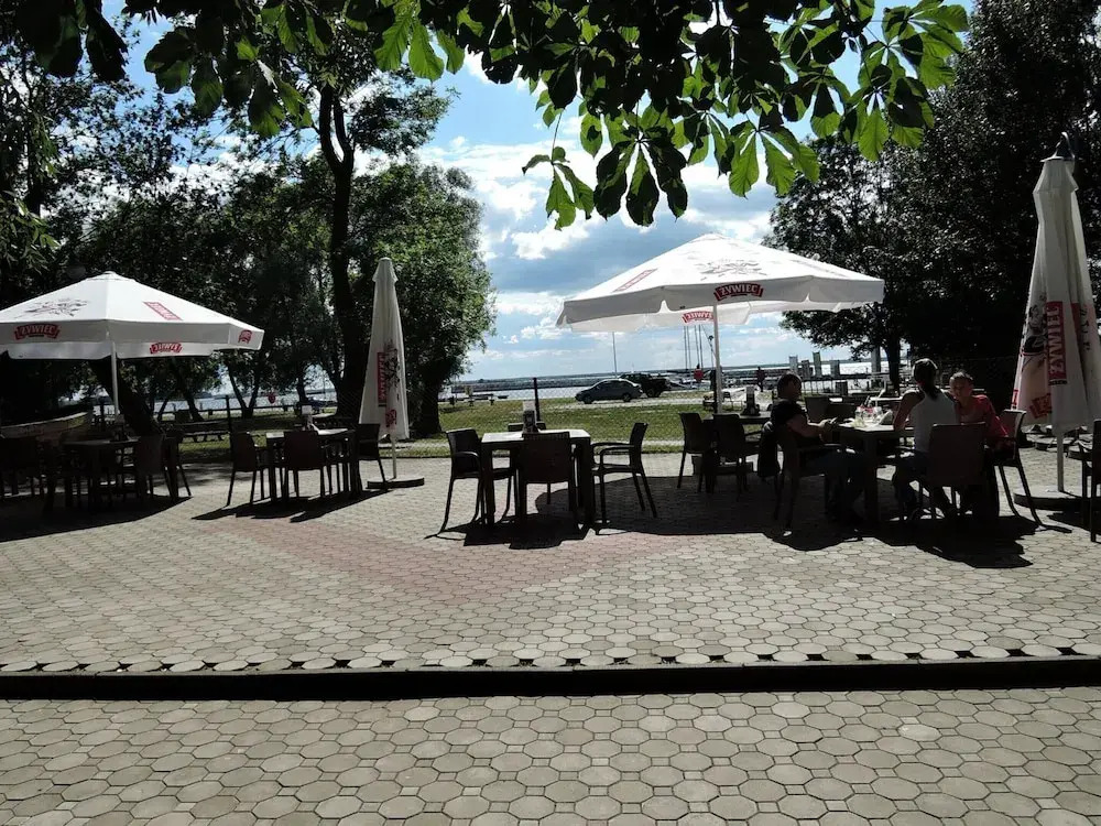 Apartment With a Swimming Pool in Stepniczka