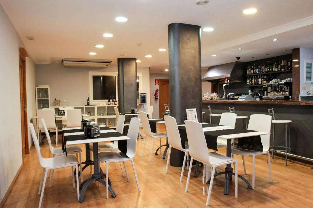 Hotel 139