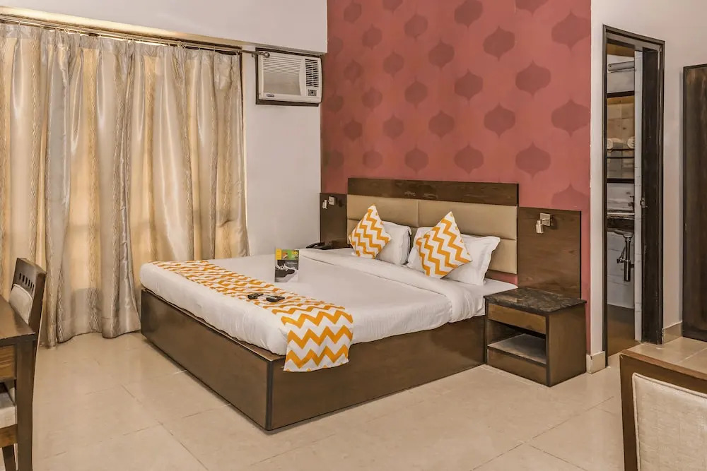 FabHotel Tekarees Inn Hazratganj