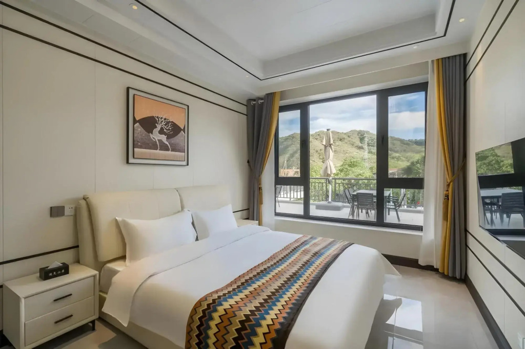 Floral Hotel· Beijing Meet Mountain hotel