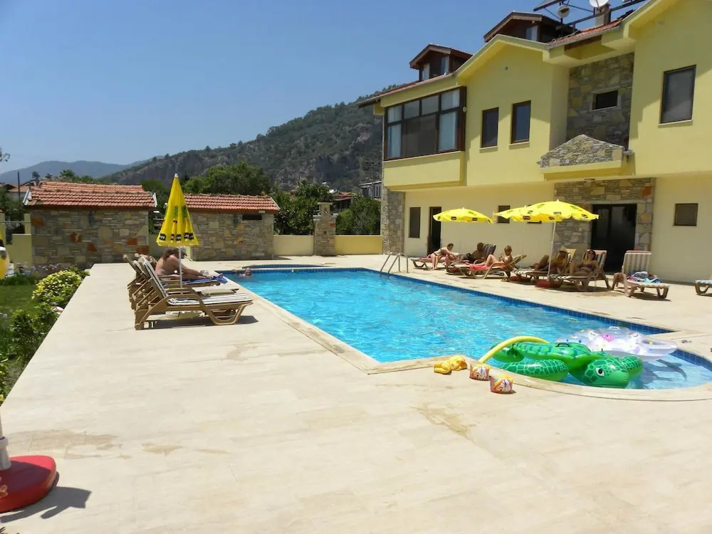 Ada Apart Hotel