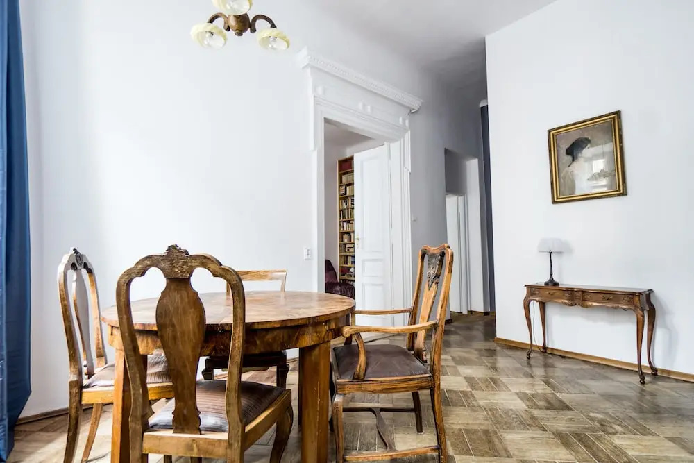 Apartament Antique