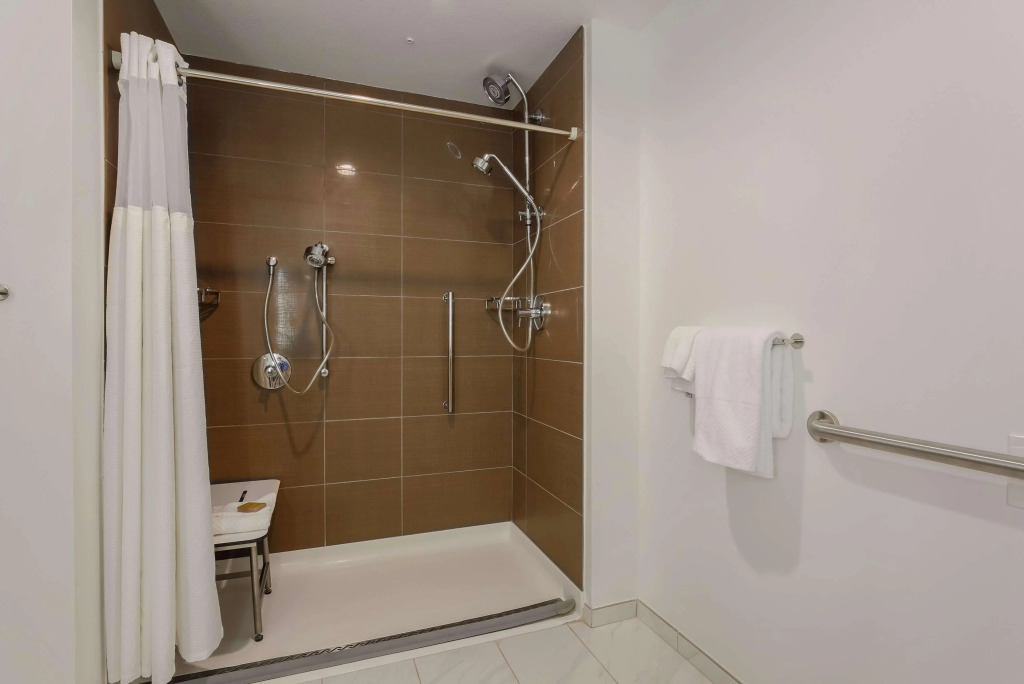 DoubleTree Suites by Hilton Hotel Sacramento - Rancho Cordova
