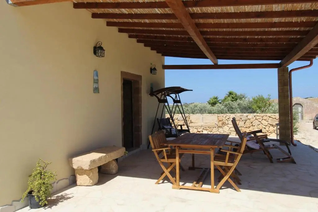 Scalecci, country home