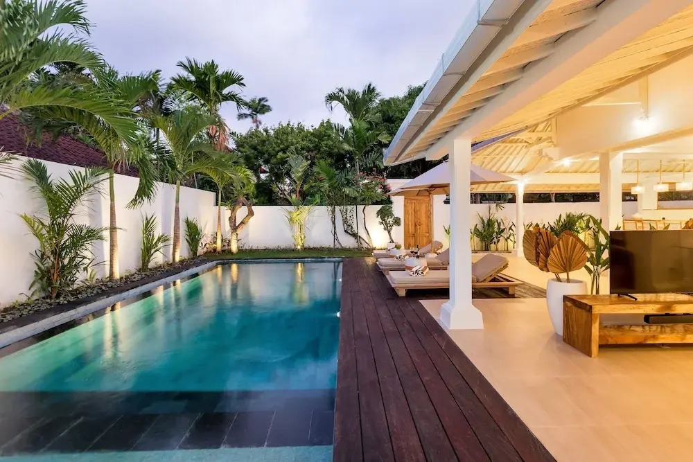 Villa Lisabella by Villa Finder