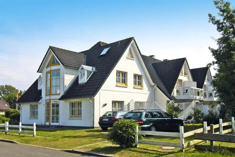 Apartment in St. Peter-Ording in a natural environment.